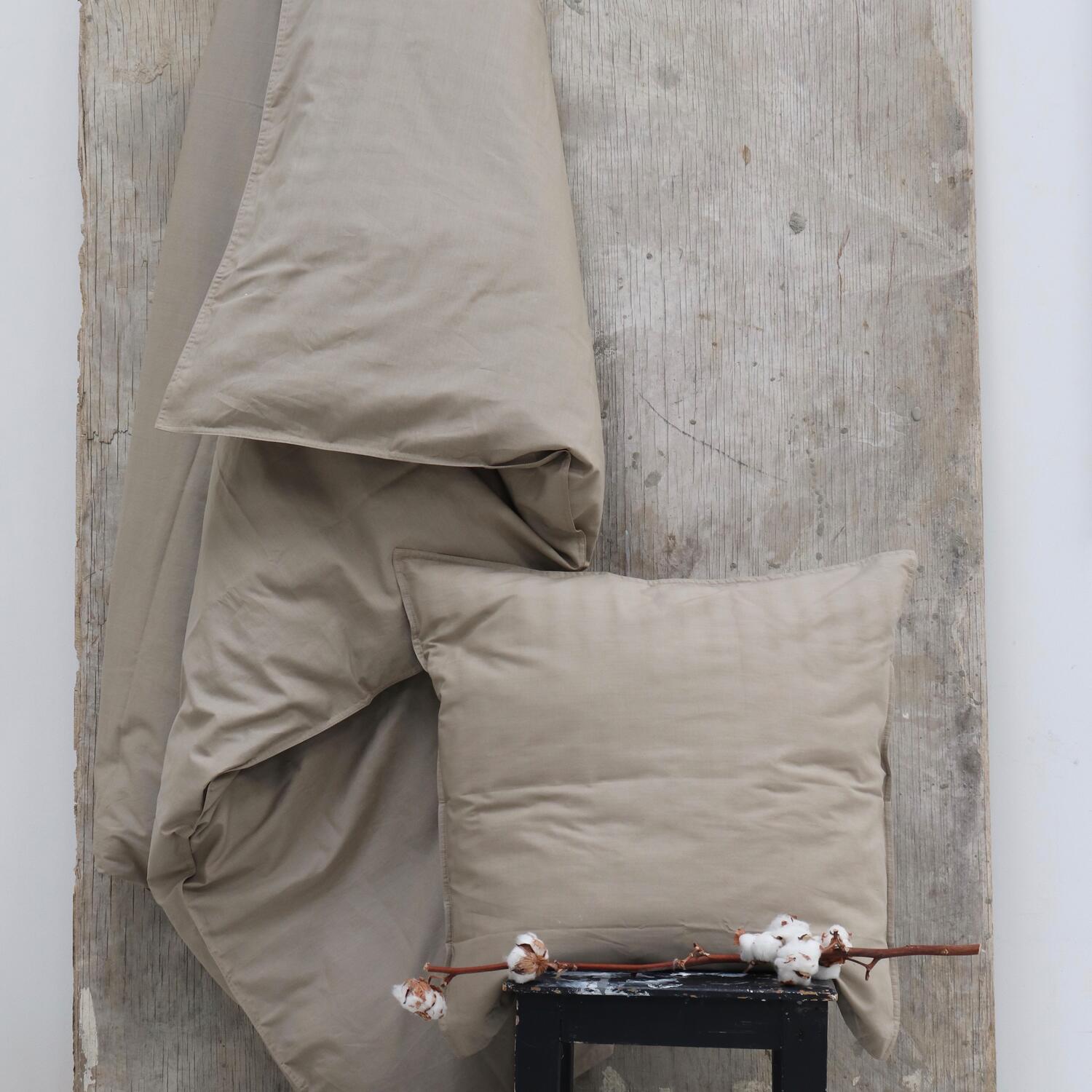Percale sengetøj, 140x220 cm - Mud